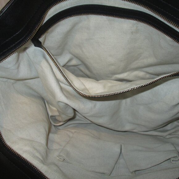 GUCCI Italy Black Leather Logo Tote Style Double Handle Handbag Style # 323671 - Picture 9 of 16